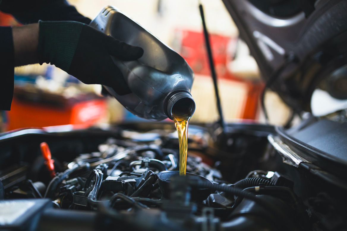 5 Signs It’s Time for An Oil Change